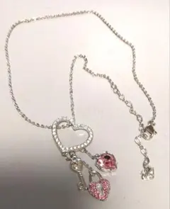 SWARVOSKI ネックレス ハート　キラキラ　鍵モチーフ
