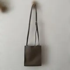 niko and… フェイクレザースクエアショルダーバッグ