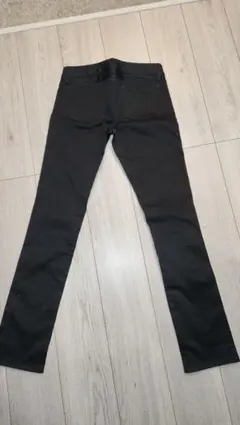 未使用　moussy シンプル　黒 スキニーデニム パンツ 26　マウジー