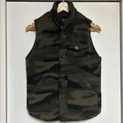BEAMS 迷彩　ダウンベスト