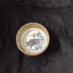 T 九谷造　ぐい呑み　盃５客　酒盃　唐津　花鳥 T 九谷造 ぐい呑み 盃5客 酒盃 唐津 花鳥 T 九谷造 ぐい呑み 盃