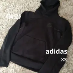 adidas ❀ブラック パーカー XSサイズ　ユニセックス