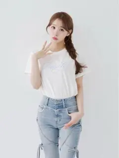 Darich エンブロイダリービジューTシャツ WHTのサムネイル