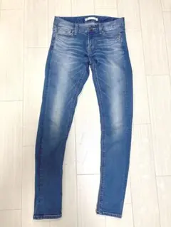 AZUL basic アズールバイマウジー　スキニーデニム