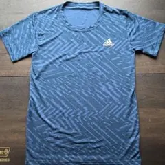 Mサイズ　adidas ネイビー 迷彩　Tシャツ