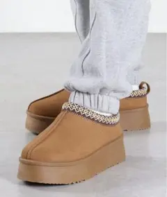 Dedes  軽量厚底 ユニセックス ムートンブーツ