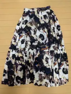 2024年 極美品 sov. ダブスタ フラワーシフォンサテンスカート - メルカリ
