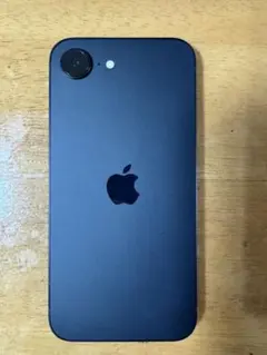 iPhone17 本体 256GB eSIM ブラック 画面割れあり 動作良好 - メルカリ