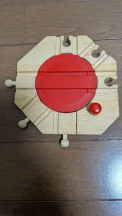 BRIO ツマミ付ターンテーブル 33361のサムネイル