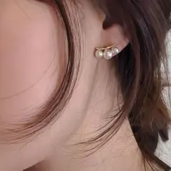 3連 プラチナパール ピアス ゴールド 曲線 スタッド 韓国 C730-2