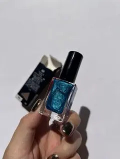 マニキュア　ネイル　ELEGANCE RAZZLEのサムネイル