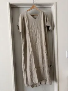 ベージュ Vネック ロングワンピース Fサイズ　ローリーズファーム　麻ワンピ