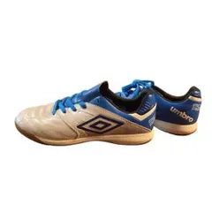 umbro アクセレイター サッカーシューズ ホワイト/ブルー　23cm