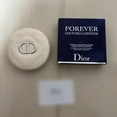 ディオール　スキン　フォーエヴァー　クチュールルミナイザー　03