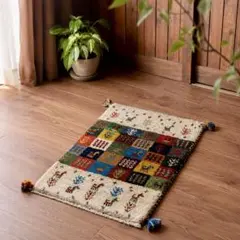 ギャッベ 本物 手織り イラン産 ロリバフ 83×118cm ペルシャ絨毯