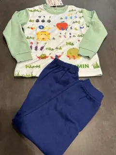 新品　ピクミン　光るパジャマ　120