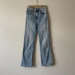 UNIQLO ハイライズフレアジーンズ