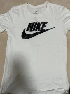 NIKETシャツ