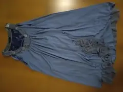 ブルーのビーズ装飾パーティードレスのサムネイル