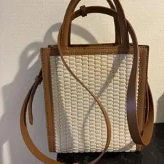 CHARLES & KEITH 2way スクエア ショルダーバッグのサムネイル