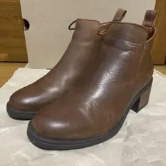 クラークス ショートブーツ