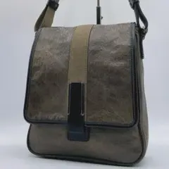 TAKEO KIKUCHI クラプトンショルダーバッグ 斜めがけ カーキf891のサムネイル