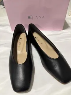 Diana ブラック レザー パンプス スクエアトゥ