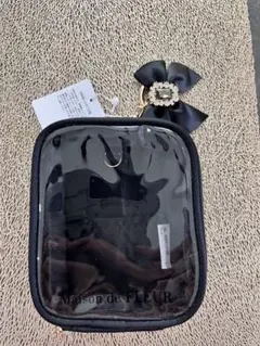 Maison de FLEUR ビジューリボンチャーム付きクリアポーチ ブラック