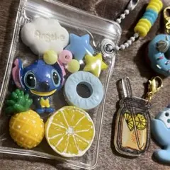 No.26 ガチャ詰め風ポーチ じゃらじゃら キーホルダー 青 夏 くだもの