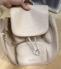 ほぼ新品❣️コールハーン　リュックのサムネイル