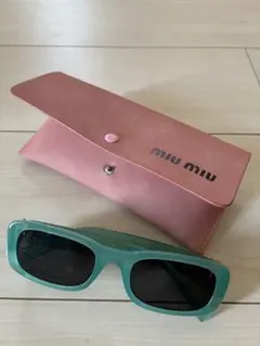 MIUMIU サングラス 早い者勝ち‼️のサムネイル