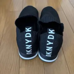 DKNY スリッポン メッシュスニーカー ブラック24.5㎝のサムネイル