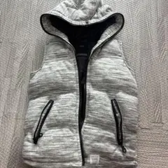 グレー フード付き ダウンベスト