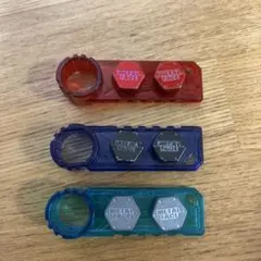 メタルファイトベイブレード　メタルフェイスガンメタリック　レッド　シルバーセット