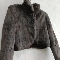 ​美品 リアルラビットファー コート 短丈 9AR M 茶 ニュースセレクション