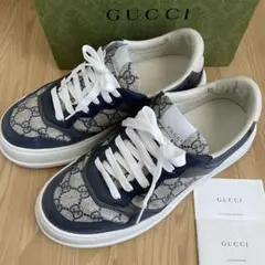 GUCCI グッチ GGスプリーム ビー スニーカー サイズ35.5 - メルカリ
