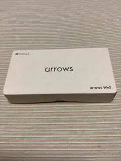 新品未使用ですが保護フィルム破れありarrows We2 ミストホワイト