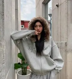 オーバーサイズグレー ファーパーカー