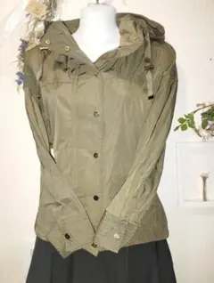 GU／カーキ／後ろ中メッシュ通気性抜群／Sサイズ／マウンテンパーカー／管P7