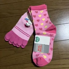 【新品】 2足組ソックス ５本指ソックス ハート柄　ピンク