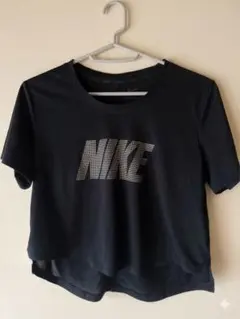 NIKE DRI-FIT ブラック 半袖Tシャツ