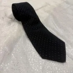 GIORGIO ARMANI ネクタイ 黒 シルク100% イタリア　アルマーニ