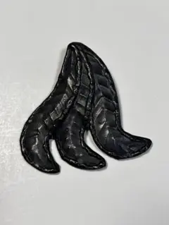 メタル ペンダントトップ 黒 立体デザイン チャーム アクセサリーパーツ