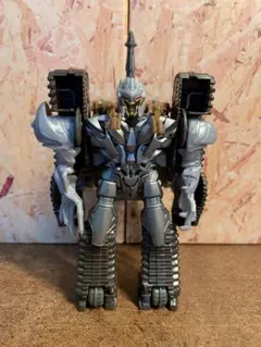 新品 トランスフォーマー エネルゴン シャークティコン スーパーリンク
