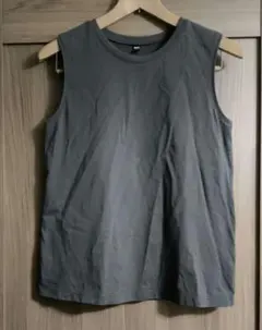 ユニクロ タンクトップ　Mサイズ
