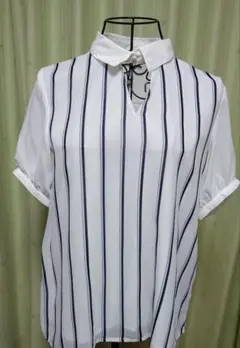 ストライプ 半袖シャツ Vネック