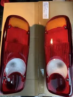 ☆ 日産 サニートラック用のテールランプASSY（左右セット） - メルカリ