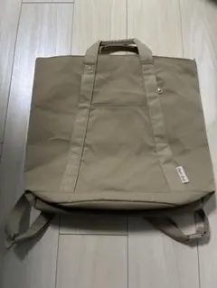 ベージュ キャンバス リュック