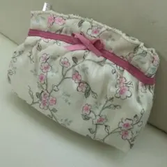 Laura Ashley　ポーチ