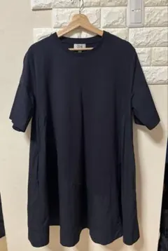 COS ネイビー 半袖ミニワンピのサムネイル